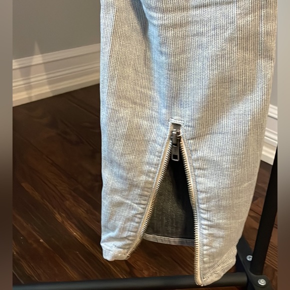 J brand skinny Jean - Picture 3 of 4